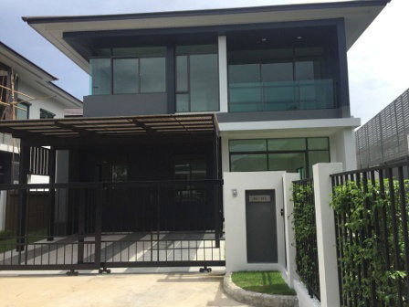 Houses for rent : NEW HOUSE FOR RENT SETHASIRI KRUNGTHEP KREETHA 190 Sqm. 75 SqWa4 bedroom, 3 bathroom near Suvarnabhumi International Airpor