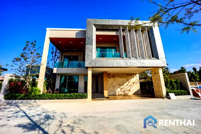 Houses for sale Chonburi : Beautiful detached house in Huay Yai - Pattaya