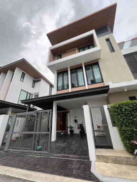  The Ava        Residence Sukhumvit
