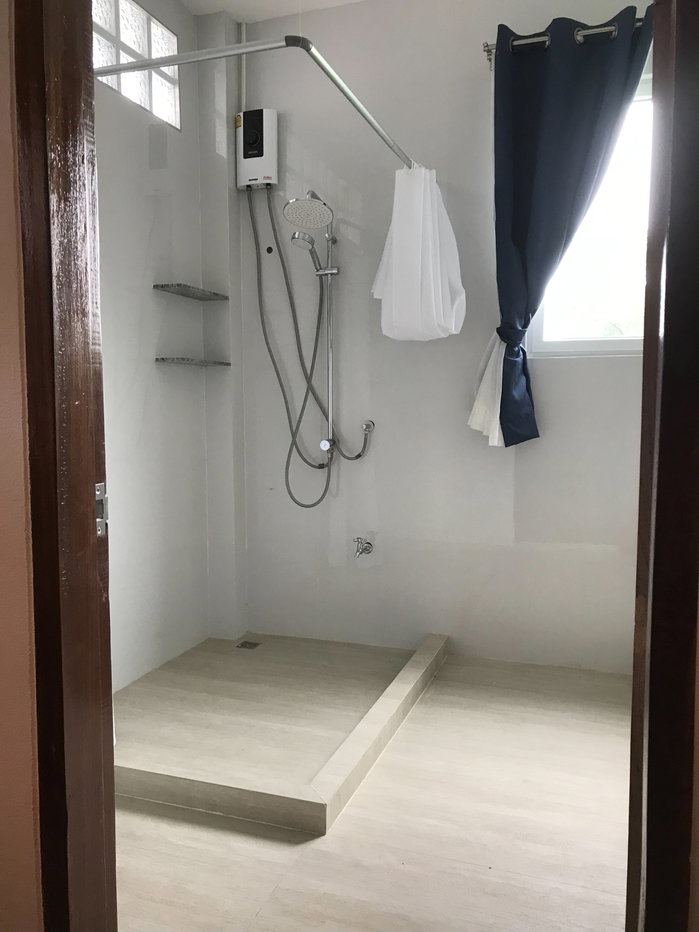 รูป For rent house 4 beds 4 bath with pool nice location (S15-22555) - รูปที่ 17/35