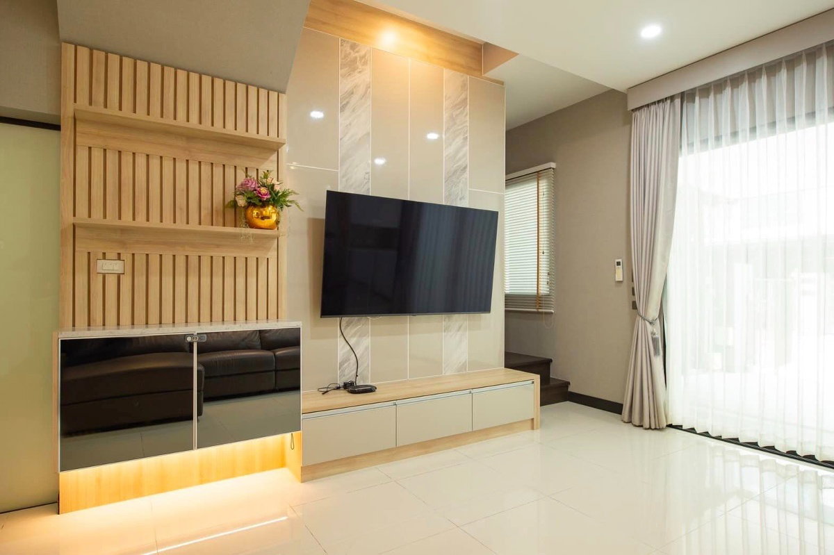 รูป ขาย Townhome 3 ชั้น ตกแต่งบิ้วอินทั้งหลัง บ้านทิศใต้ ลมดี พร้อมเข้าอยู่ - SW001650 - รูปที่ 8/18