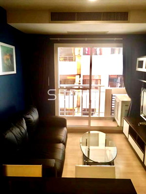 Condos for sale : 1 Bed 38 sq.m. High Fl. 10+ Good Location Close to BTS Thong Lo 500 m. at 59 Heritage Condo / For Sale