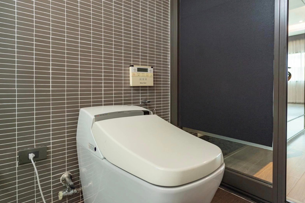 รูป ขาย Townhome 3 ชั้น ตกแต่งบิ้วอินทั้งหลัง บ้านทิศใต้ ลมดี พร้อมเข้าอยู่ - SW001650 - รูปที่ 16/18