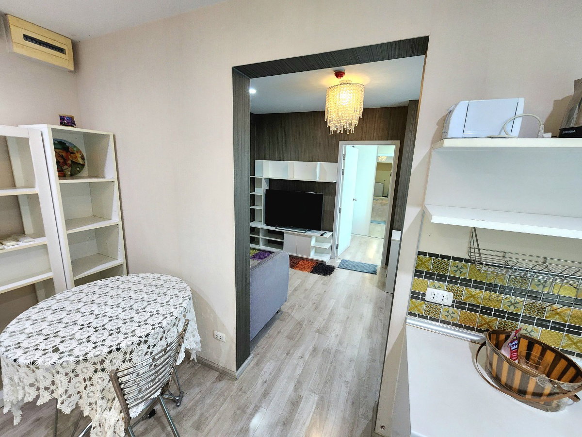 picture Available. luxurious ** For rent, Plum Condo Central Station++ has a washing machine. and bathroom glass divider++ 4 air conditioners - 71/94