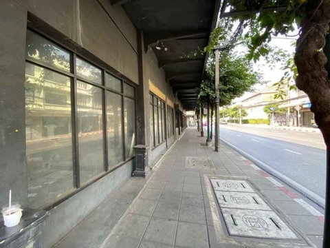 LTHC10984–Commercial for rent SPACE Charoenkrung size 740 Sq.m. ONLY 120k/month