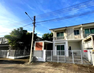 Townhouses for rent Chiang Mai : Townhouse Donjun for rent ! Walk to big C 300m .,Near Unity,Abs ,acis