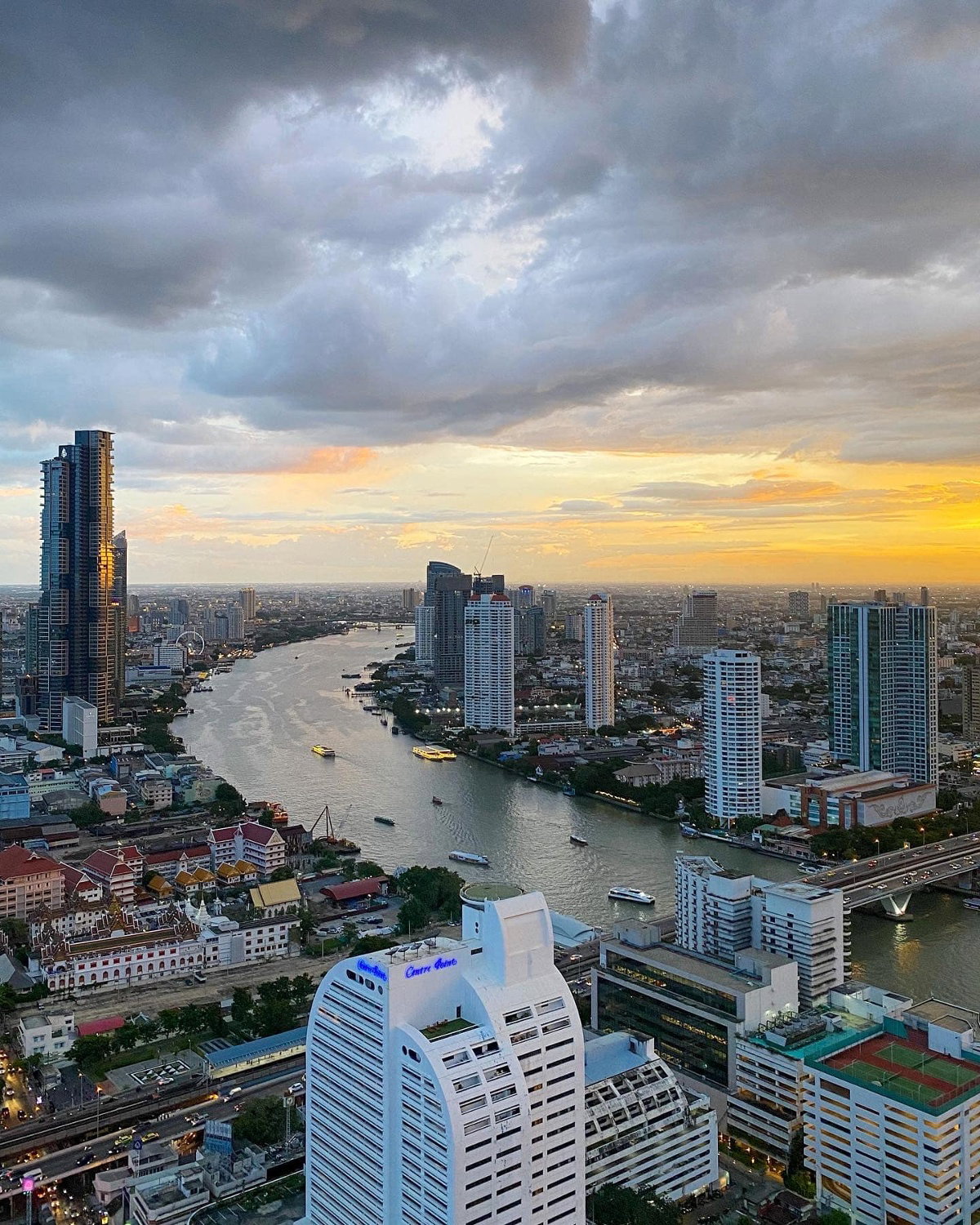 Condo for rent: Nusa State Tower Condominium, near BTS Saphan Taksin, beautifully decorated, fully furnished, Chao Phraya River view
