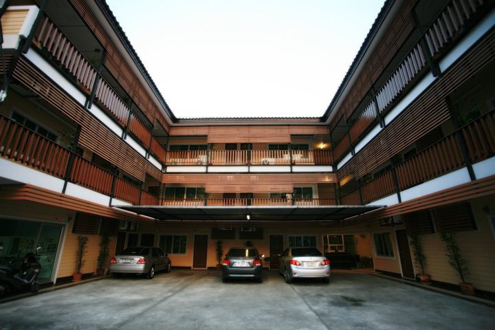 picture Hotel business for sale, 21 rooms, on Ku Muang Road with hotel license located in Old City, prime location, Tha Phae Gate area. - SW001687 - 3/18