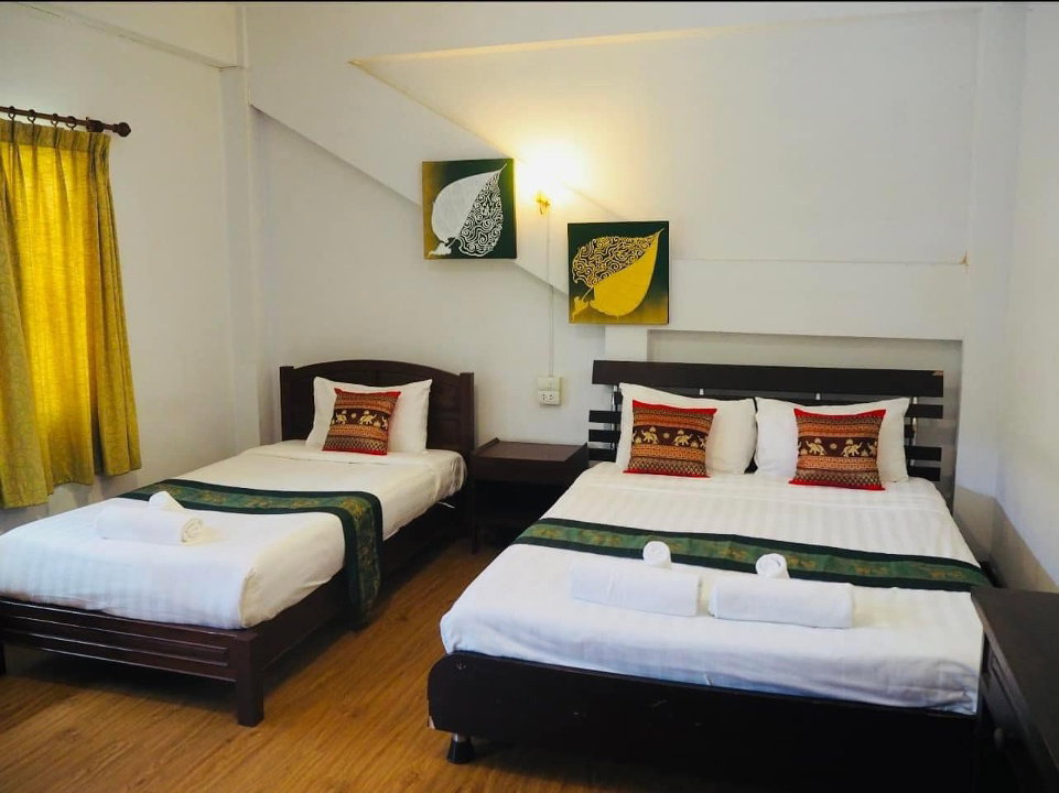 picture Hotel business for sale, 21 rooms, on Ku Muang Road with hotel license located in Old City, prime location, Tha Phae Gate area. - SW001687 - 6/18
