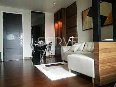 Studio 36 sq.m. High Fl. 15+ Good Location BTS Thong Lo 600 m. at Ivy Thonglor Condo / Condo For Rent