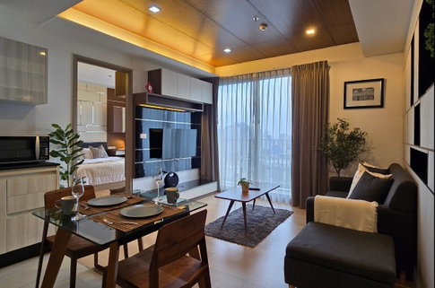 ให้เช่า The HQ Thonglor . 1นอน 50ตร.ม. Line id: @pfagent