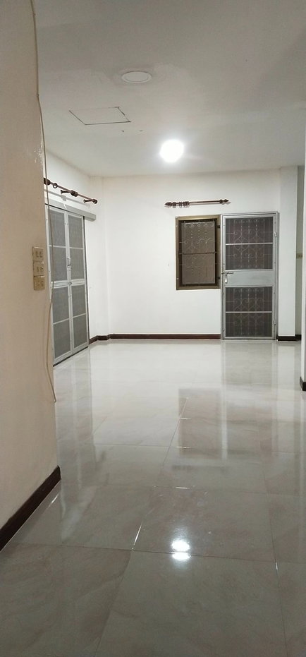 รูป ขายบ้านแฝด 2 ชั้น หมู่บ้านสุภาวัลย์ เนื้อที่ 40 ตร.วา - รูปที่ 2/11
