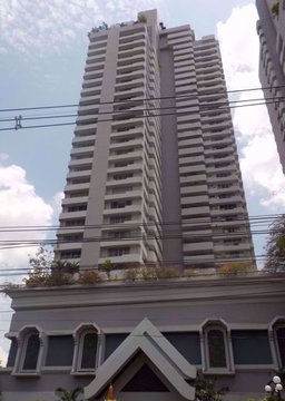 LTH11050–DS Tower 1 FOR RENT 4 beds 3 baths 292 size Sq.m. Near BTS Phrom Phong ONLY 90k/month