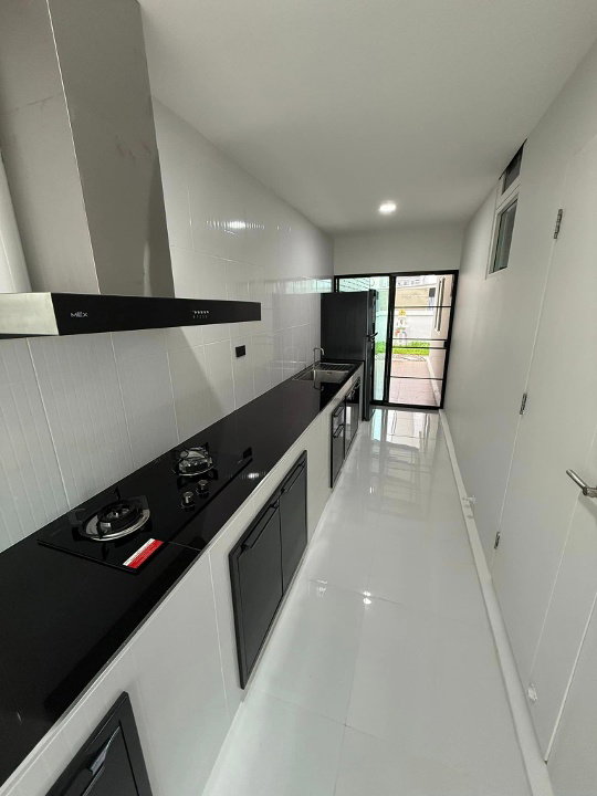 รูป ให้เช่า บ้านในโครงการดี ใกล้โรงเรียนนานาชาติหลายแห่ง - RW005385 - รูปที่ 5/11