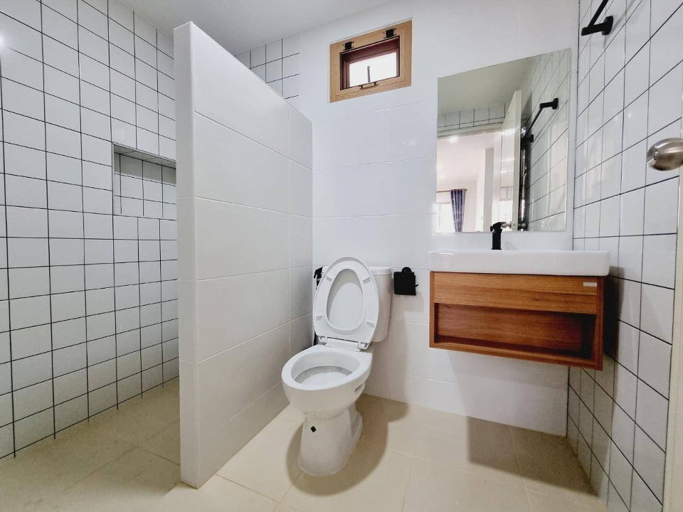 รูป ให้เช่า บ้านเดี่ยวใหม่มาก สวยน่าอยู่  ใกล้โรงเรียนนานาชาติ เชียงใหม่ - RW005383 - รูปที่ 6/11
