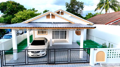 ขายบ้านเดี่ยว : ขายบ้านเดี่ยวรีโนเวทใหม่ทั้งหลัง ม.พฤษชาติ7 หนองค้อ ศรีราชา, ชลบุรี