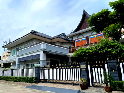 บ้านเดี่ยว แอร์พอร์ต ลิงค์  ลาดกระบัง : #E1245995 ✅ 22/10/67 ขายบ้านเดี่ยวพร้อมที่ดิน  2 ชั้น หมู่บ้านสุภาศิริ ลาดกระบัง 42/5  📲📢สอบถาม ld line @condoboy