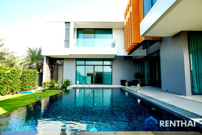 บ้านเดี่ยว หนองปรือ ชลบุรี : บ้านหรูสไตล์โมเดิร์นบนเนินเขาในพัทยา วิวสวยที่สุด
