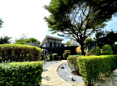 Shophouses for rent Nonthaburi : For rent commercial space and building, Soi Bang Rak Noi 11, Nonthaburi, suitable for an office, startup, cafe or co-working space