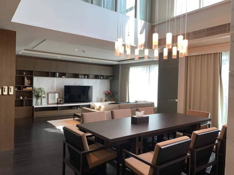 LTHC11102-Condo FOR RENT at The crest 3 beds 3 baths size 248.37 Sqm. Near BTS Phrom Phong ONLY 200k/month