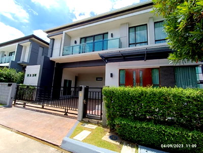 Houses for rent Samut Prakarn : Rent a house The City Bangna Usable area 268 square meters Land size 102 square wah