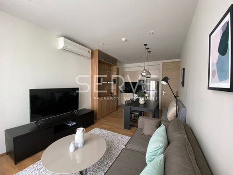 🔥9.99 MB🔥- Corner Room 2 Beds 1 Bath High Fl. 20+ Good Location Shuttle bus to BTS Phrom Phong 650 m. at Park 24 Condo / For Sale