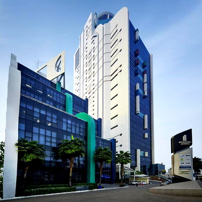 Office for rent : Office space for rent, on Bangna-Trad Road, Interlink Tower Building, Bangna, area 143.95 sq m., rental fee 86,370 baht*/month (600 baht per sq m.)