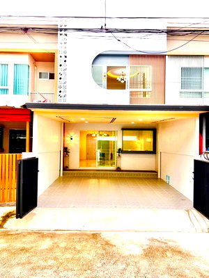 Townhouses for sale Ruamchai Pracharuk Hospital : 💥SL-5198💥Townhome for sale, Indy Bangna-Trad Village, km.26 👉Add Line @mastercondo
