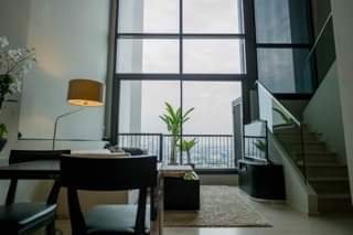 P423 ให้เช่าคอนโด  Rhythm Sukhumvit 44/1 (ริทิ่ม สุขุมวิท 44/1) ติดBTSพระโขนง ห้องDuplex ห้องสวย เฟอร์ครบ พร้อมเข้า