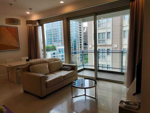 LTHC11160-Q Langsuan CONDO FOR RENT Size 95 sqm 2 beds 2 baths Near BTS Chit Lom Station ONLY 70K/Month