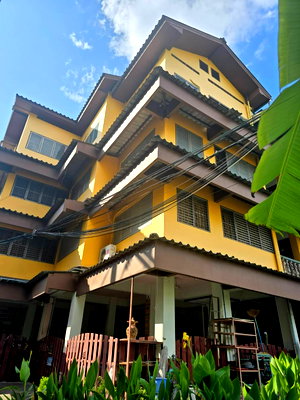 กิจการ เมืองเชียงใหม่ เชียงใหม่ : Ph0375 ทรัพย์น่าลงทุน ขายด่วน ขายไว ขายหอพัก ในคูเมือง ที่ดิน 111 ตรว. 44 ห้อง 