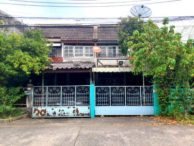 ทาวน์โฮม ลาดพร้าว 93 : ขาย ทาวน์เฮ้่่าส์ 2 ชั้น ม.ประชากรไทย ลาดพร้าว 93 เนิ้อที่ 27 ตร.วา 3 ห้องนอน 2 ห้องน้ำ ราคา 3.4 ลบ.*