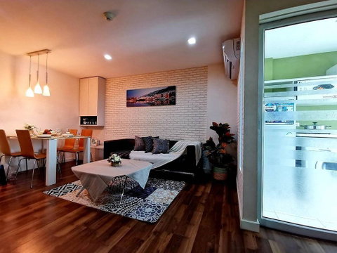 2 Beds 1 Bath Large Room Good Location Close to BTS On Nut 300 m. & People Park / For Rent-The Room Sukhumvit 79 (เดอะ รูม สุขุมวิท 79)