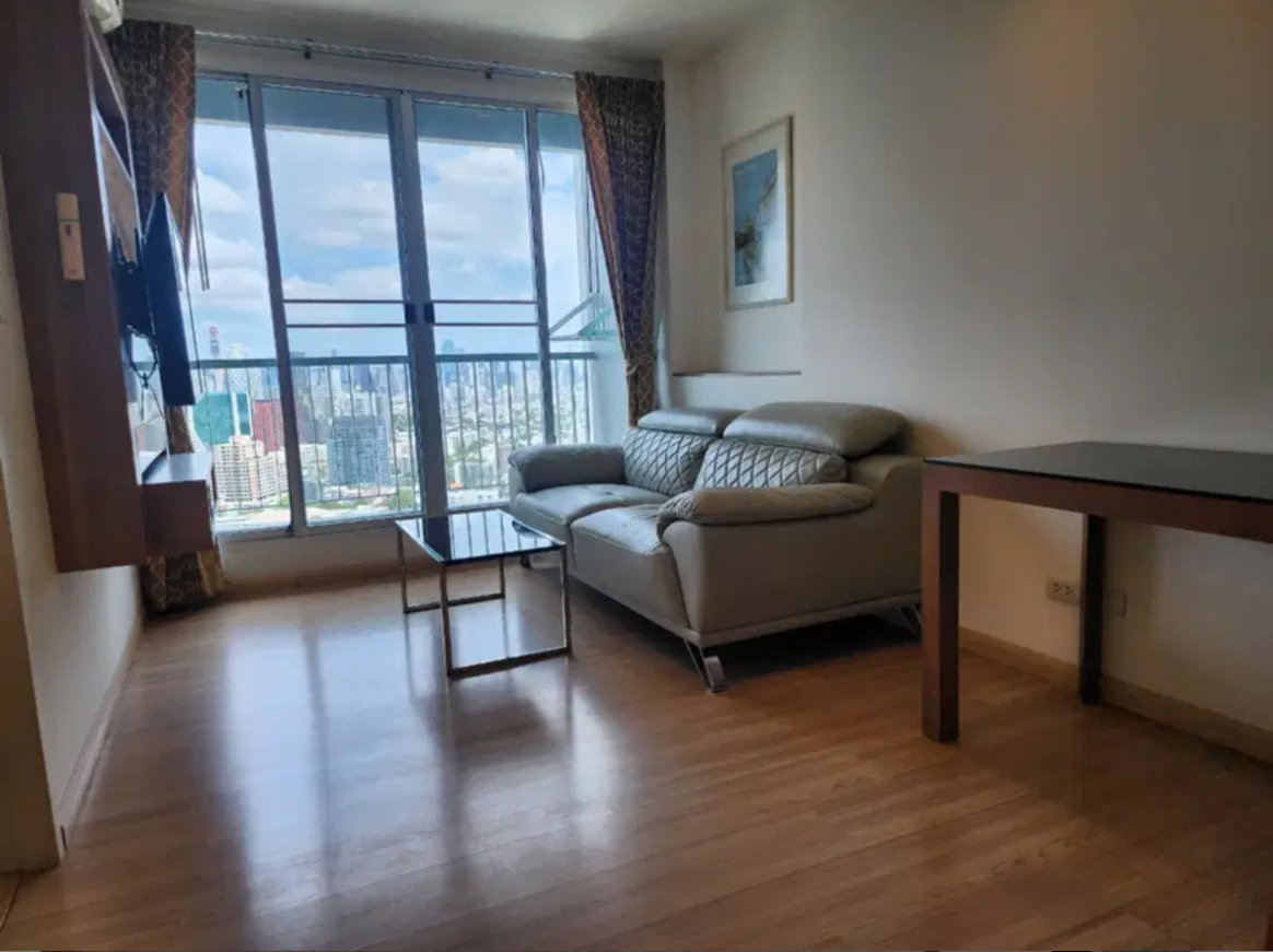 รูป 💕🏠 For rent , Rhythm phahol - ari - รูปที่ 3/6