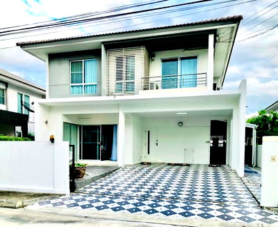 Houses for rent Samut Prakarn : House for rent Single house, Siwali Bangna, ready to move in. If interested, contact Line @goodmanpro or call 0999029192.