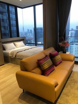 Ashton Silom【𝐑𝐄𝐍𝐓】🔥การออกแบบห้องที่ลงตัวด้วยเฟอร์นิเจอร์บิ้วอิน เดินทางสะดวก พร้อมเข้าอยู่🔥 ติดต่อไลน์ไอดี: @hacondo