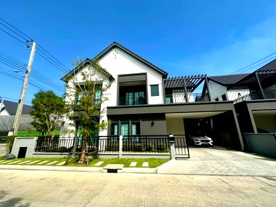 Houses for rent Samut Prakarn :  for rent  Centro Bangna Luxury House  (Rt-01)