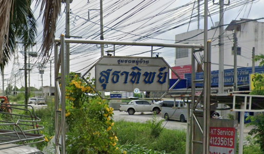 หมู่บ้านสุธาทิพย์