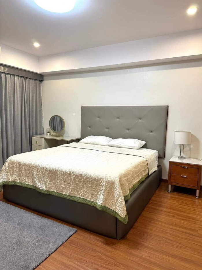 รูป ให้เช่าบ้านเดี่ยว 3 ชั้น 200 ตรว. 6 ห้องนอน ย่านพระราม9 พร้อมสระว่ายน้ำส่วนตัว ใกล้Airport link หัวหมาก พร้อมอยู่ - รูปที่ 9/20