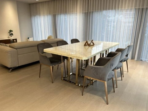 LTHC11214-Condo FOR RENT at Tonson One Residence Size 107 sqm. 2 beds 2 baths BTS Chit Lom Station ONLY 159K/Month