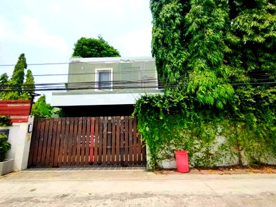 บ้านเดี่ยว ถนนสุขุมวิท : ขายบ้านสุขุมวิท 93 บางจาก ซอยพึ่งมี ขายที่ดินพร้อมบ้านเนื้อที่ 203 ตร.ว ทำเลดี ใกล้บีทีเอสบางจาก ใกล้ทางด่วนสุขุมวิท 62 087-9074045