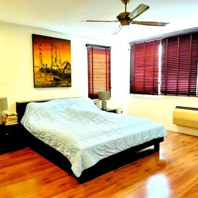 Townhouses for rent J Avenue Thonglor : LTHC11221-Townhouse FOR RENT in Ekkamai Soi 10 Size 400 sqm. 4 beds 4 baths Near BTS Ekkamai Station. ONLY 85K/Month