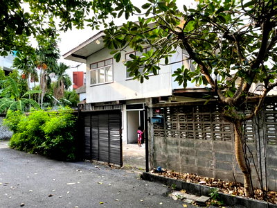 บ้านเดี่ยว กรุงเทพมหานคร : House for sale sukhumvit 71 ขายบ้านเดี่ยวพร้อมที่ดินสุขุมวิท 71 ปรีดีพนมยงค์ 14 เนื้อที่ 60 ตร.ว ที่ดินสุขุมวิท ใกล้บีทีเอสพระโขนง เอกมัย 087-907-4045