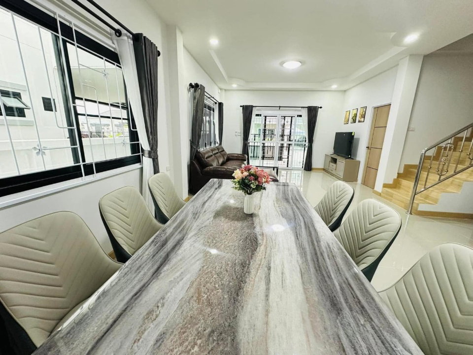 รูป ให้เช่าบ้านในโครงการ เดินทางสะดวก ใกล้โรงเรียนวารี - RW005549 - รูปที่ 4/13