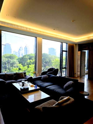 ขายคอนโด : +++ขายด่วน++Sindhorn Lumpini ** 3 ห้องนอน ขนาด 230 ตร.ม. วิวสวยมาก