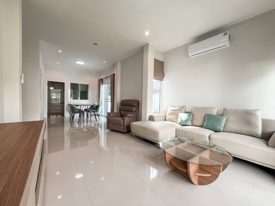 รูป ให้เช่า บ้าน 2ชั้น 4ห้องนอน ในโครงการหรู โซนสันกำแพง - RW005558 - รูปที่ 4/31