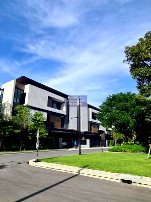 บ้านเดี่ยวให้เช่า : ให้เช่าบ้านเดี่ยวสไตล์ Private Pool Villa 3 ชั้น ระดับ Super Luxury ในย่านเลียบด่วนรามอินทรา