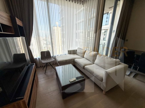 The Esse Asoke 2 bedrooms, for rent