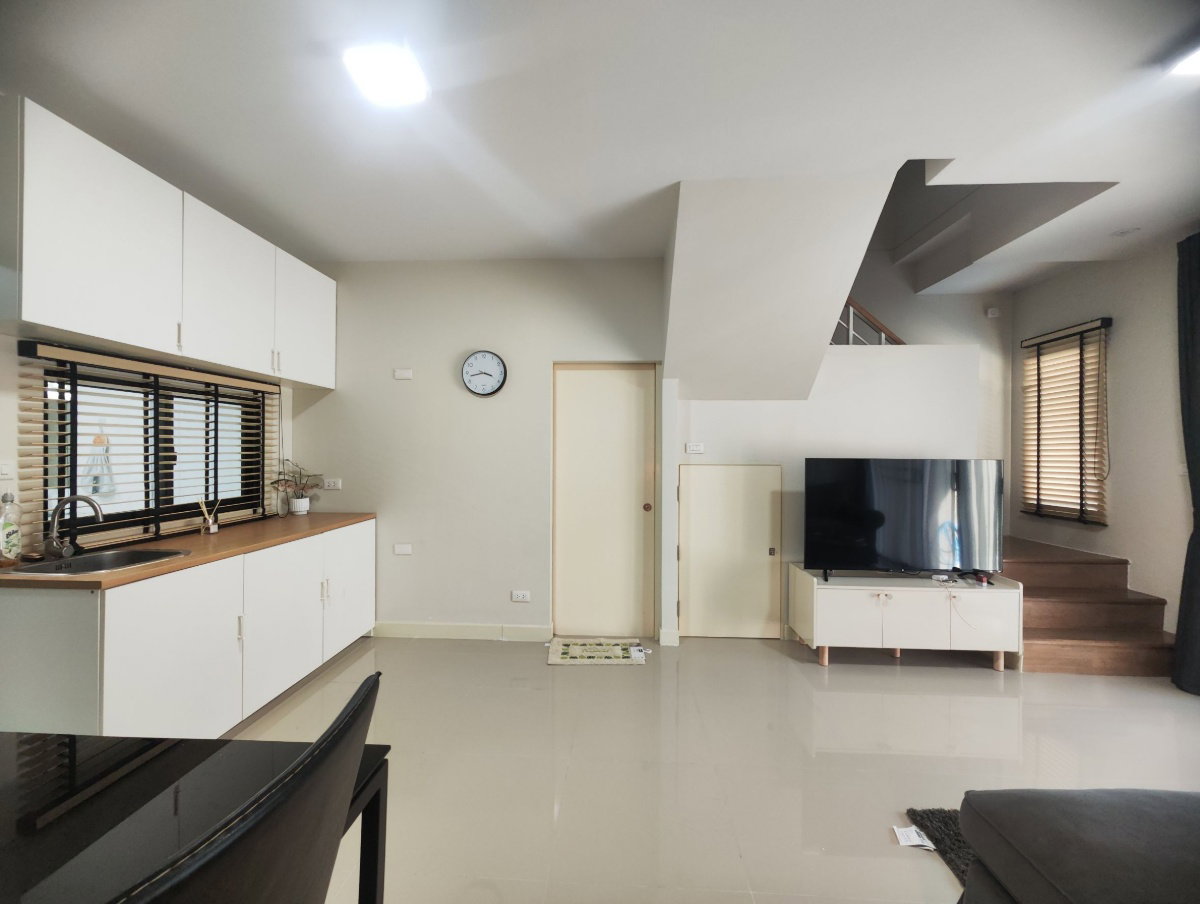 รูป ให้เช่า  ทาวโฮม 3 ชั้น  บ้านกลางเมืองศรีนครินทร์-อ่อนนุช  (Rt-01) - รูปที่ 8/36
