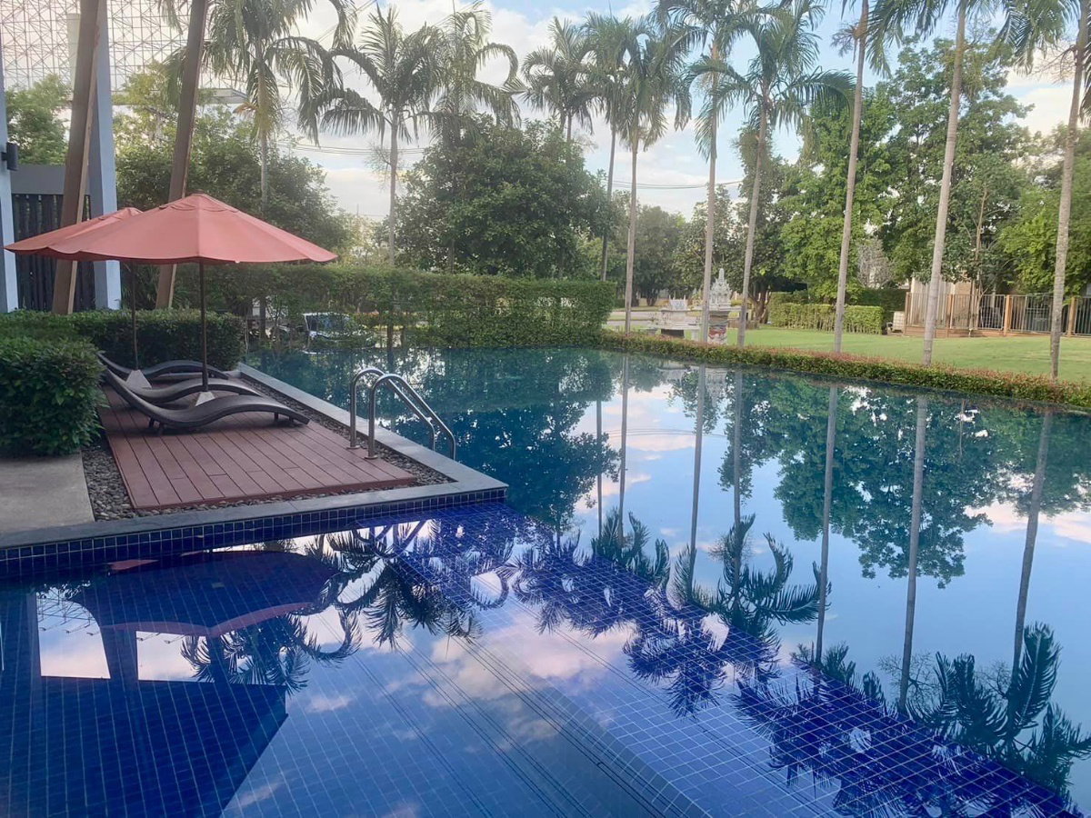 รูป ให้เช่าบ้านเดี่ยวน่าอยู่ โซนสันกำแพง บ้านหลังใหญ่ เฟอร์นิเจอร์ครบ เลี้ยงสุนัขได้ - RW005646 - รูปที่ 31/35